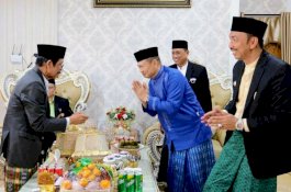 Salat Idulfitri di Lapangan Merdeka, Ketua DPRD Wajo: Semoga Kita Kembali dalam Fitrah