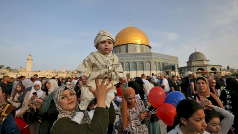 Suasana perayaan idulfitri di Masjid Al-Aqsa (Foto: Arab News)