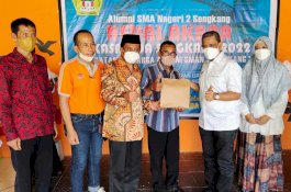 Momen Reuni, Amran Mahmud Kenang Pertemuan Pertamanya dengan Istri di  SMAN 2 Sengkang