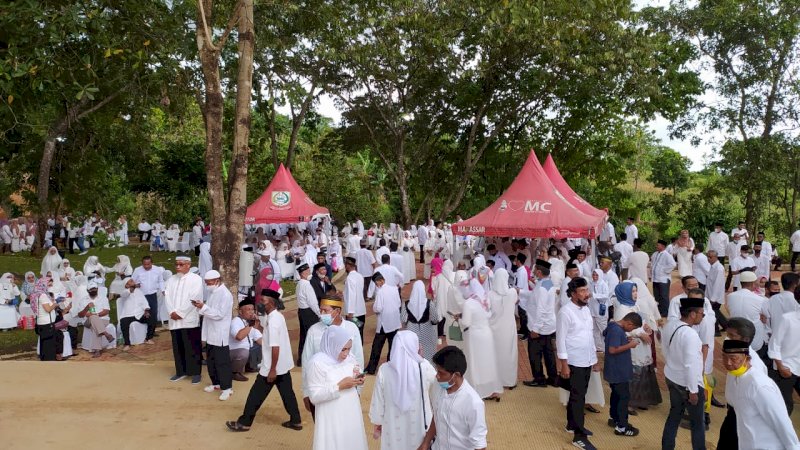 Puluhan ribu tamu undangan hadiri Resepsi Taman nikahan dr Udin dan Aura di Tokka, Jumat, (6/5/22).