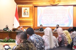 Siapkan Strategi Pemberantasan, Mentan SYL: PMK Tidak Menular ke Manusia