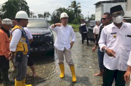 Wabup Luwu Utara Tinjau Lokasi Banjir di Malangke