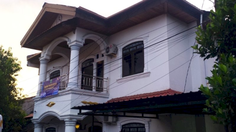 Rumah tunggu Pemerintah Kabupaten (Pemkab) Barru di Jalan STO VIII Telkomas, Kota Makassar.