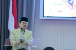 Wali Kota Palopo Serahkan SPPT PBB-P2 ke Camat