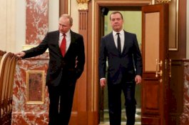 Mantan Presiden Rusia Peringatkan Barat Risiko Konflik dengan NATO