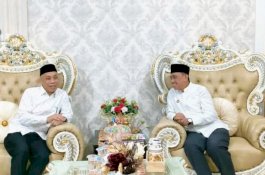 Sambut Kepala Kantor Kemenag Wajo yang Baru, Ini Harapan Amran Mahmud