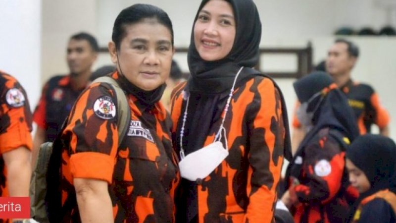 Indira Mulyasari Pramastuti dan Ketua PP Sulsel, Diza Rasyid Ali.