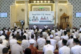 Masyarakat Antusias Hadiri Haul ke-40 Hadji Kalla-Athirah di Masjid Raya Makassar