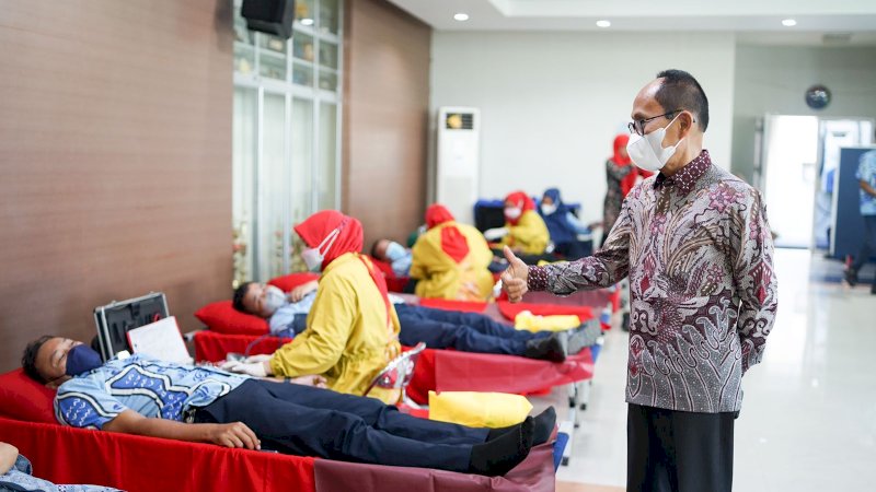 Kegiatan Donor darah Pegawai PDAM Makassar, Kamis,(20/5/22).