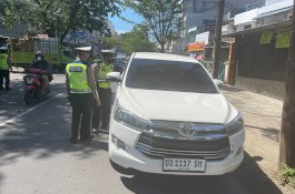 Ditlantas Polda Sulsel Razia Pengguna Pelat Putih Tulisan Hitam