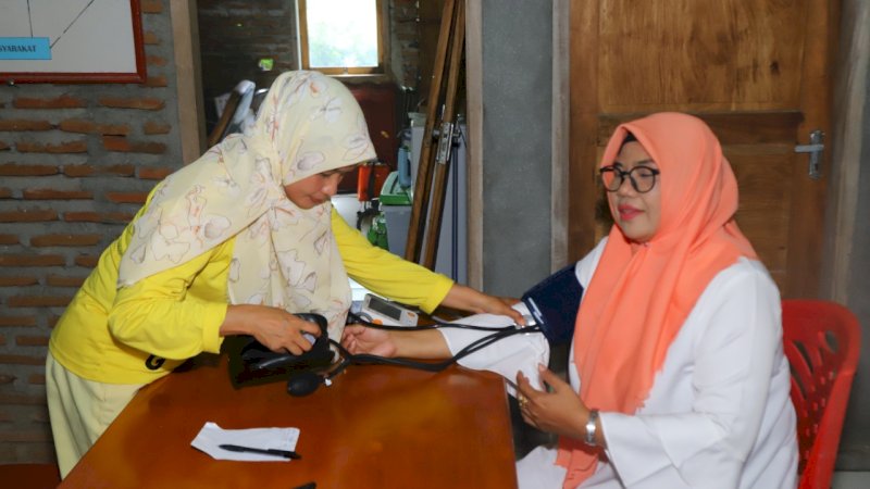 Yellow Clinic Golkar Sulsel Beroperasi Hingga Pelosok Kepulauan Selayar, Warga Ucapakan Terima kasih Buat Airlangga