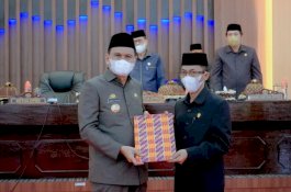 Pemkab Barru-DPRD Rancang Perda Retribusi Persetujuan Bangunan Gedung