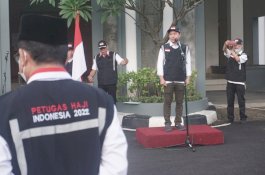 Lepas 325 Petugas Haji ke Saudi, Ditjen PHU: Jaga Marwah Bangsa Indonesia