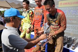 Wali Kota Makassar Hadiri Kejurnas Seri Dua Motorcross 2022 Region 5 Sulawesi
