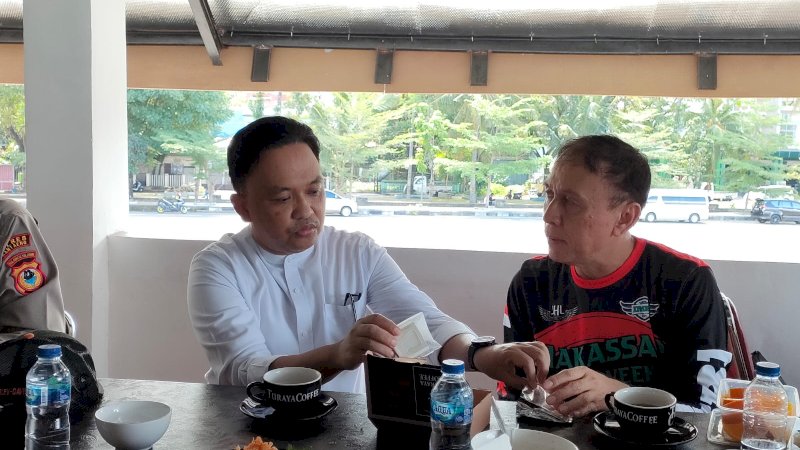 Kala Ilham Azikin Perkenalkan Kopi Wine ke Ketua PSSI