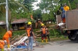 Amankan Aset PDAM Makassar, Satpol PP Tertibkan PKL di Abdesir