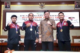 Tiga Atlet Asal Gowa Peraih Emas di SEA Games Dapat Bonus dari Bupati