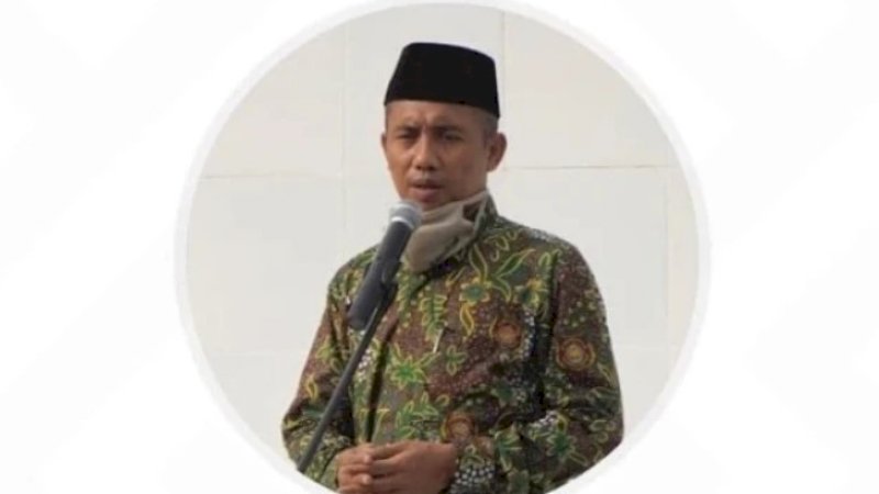 K.H. M. Luthfi Thomafi.