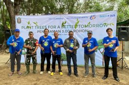 Dukung Program Penghijauan, BCA dan Pemkab Takalar Tanam 3.000 Bibit Pohon Mangrove