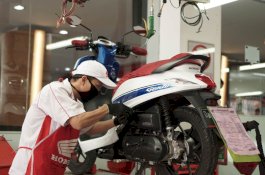 Rayakan Ultah, Astra Motor Sulsel Manjakan Konsumen