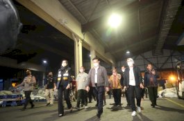 Sampai Dini Hari, Mentan SYL Pantau Kedatangan Vaksin PMK di Bandara Soekarno-Hatta