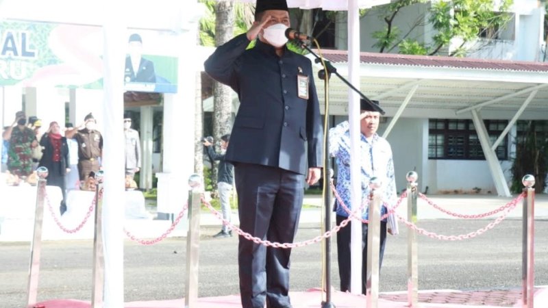 Upacara Hari Kesadaran Nasional tingkat Kabupaten Barru di Lapangan Kantor Daerah, Jumat (17/6/2022).
