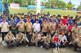 Disaksikan Pejabat Kemensos dan Anggota DPR RI, Bupati Wajo Kukuhkan Pengurus Kampung Siaga Bencana