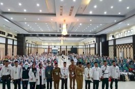 Serahkan CJH ke PPIH Embarkasi Makassar, Ini Pesan Bupati Wajo