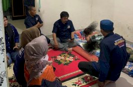 DPC Partai Nasdem Manggala Jenguk Warga yang Tersengat Listrik