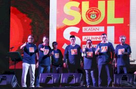 Danny Pomanto Perkenalkan Logo dan Slogan IKA Unhas Sulsel