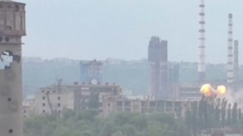 Rusia memborbardir ibu kota Ukraina, Kyiv, dengan serangkaian serangan rudal pada Minggu (26/6/2022), (Foto: tangkapan layar video)