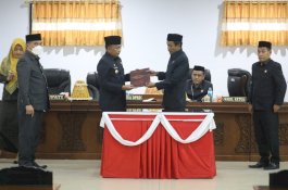 Seluruh Fraksi DPRD Setujui LKPJ Bupati Bantaeng Tahun 2021
