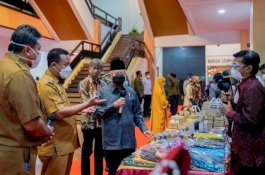 Gubernur Sulsel Fasilitasi 150 UMKM Sertifikasi Halal Gratis