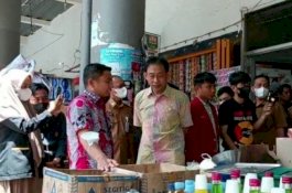 Pimpinan DPRD Parepare Sidak Pasar Tradisional Pastikan Harga Kebutuhan Pokok Stabil