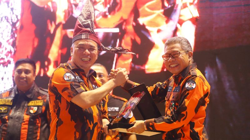 Taufan Pawe Apresiasi Diza Ali Kembali Terpilih Ketua MPW Pemuda Pancasila Sulsel