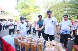 Produk UMKM Hasil Olahan Ikan Sasar Kantor Bupati Gowa