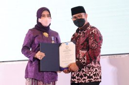 Ketua TP PKK Bantaeng Raih Penghargaan Tertinggi Keluarga Berencana Nasional