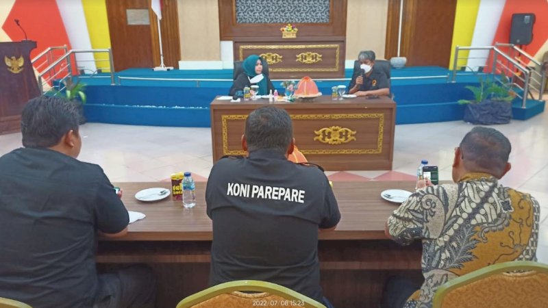 Audiensi KONI Kota Parepare dengan Ketua TP PKK Parepare, Erna Rasyid Taufan, di rumah jabatan Wali Kota Parepare, Jumat (8/6/2022).