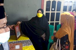 Guru MAN 2 Parepare Meninggal Dunia, Erna Taufan Sempatkan Melayat ke Rumah Duka