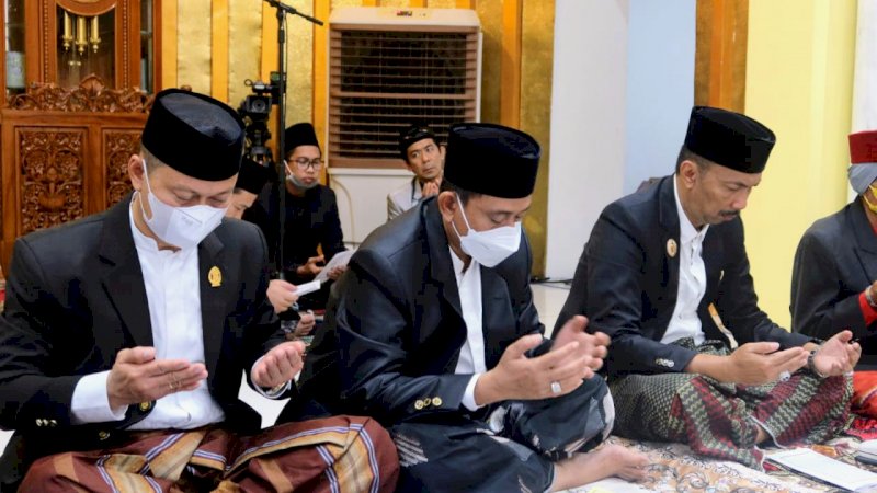 Bupati Wajo, Wabup dan Ketua DPRD Kompak Salat Iduladha di Masjid Agung Ummul Quraa