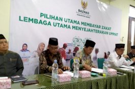 Baznas Barru Siapkan Biaya Bantuan Penyelesaian Studi Mahasiswa