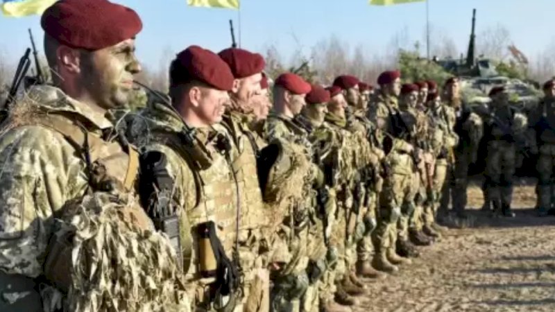 Tentara Ukraina (Foto: REUTERS)
