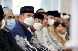 Bupati Gowa Salat Iduladha di Masjid Agung Syekh Yusuf