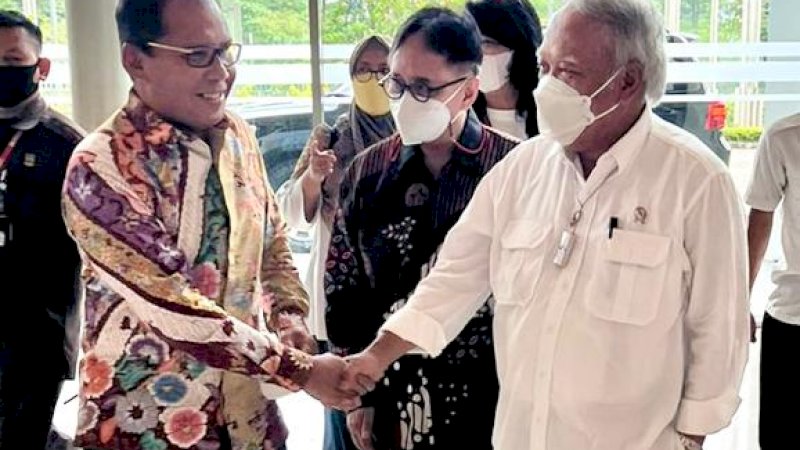 Wali Kota Makassar, Moh Ramdhan Pomanto saat mendampingi Menteri PUPR RI, di Jakarta,(14/7/22).