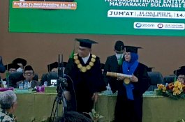 Menteri Pendidikan Malaysia Terima Gelar Doktor Kehormatan dari UMI Makassar