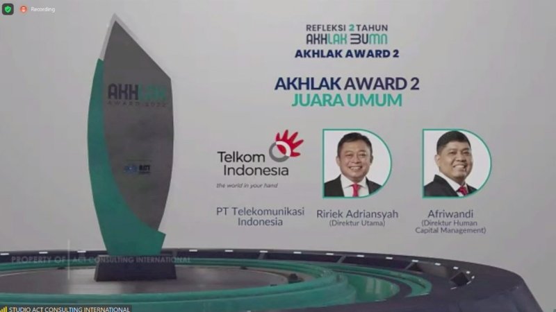 AKHLAK Awards 2022, Telkom Raih Predikat Best of the Best
