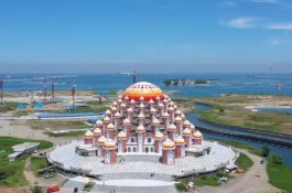 Masjid Kubah 99 Asmaul Husna Kumandangkan Dua Kali Azan Subuh, Imam Masjid: Sunnah Nabi  