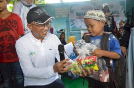 Kalla Transport & Logistics Hadirkan Program CSR Mengajar di Kampung Savana