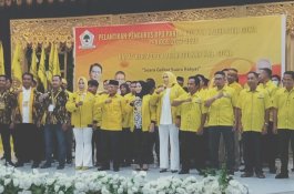 Ketua DPD II Golkar Gowa Lantik AMPG dan KPPG Gowa Secara Resmi