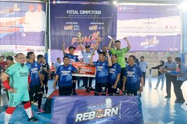 Tim PDAM Sapu Bersih Juara Turnamen Futsal HUT ke 98 PDAM Antar SKPD 